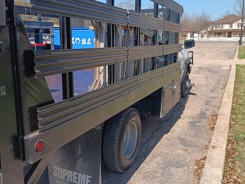 Used 2003 Chevrolet Silverado 3500 2WD Regular Cab image 8