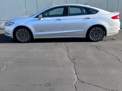 Used 2017 Ford Fusion Titanium image 1