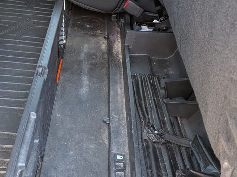 Used 2017 Ford F250 Lariat w/ Lariat Ultimate Package image 19