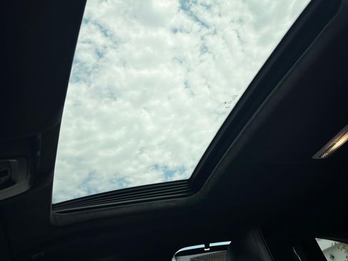 Used 2015 BMW X6 M image 18