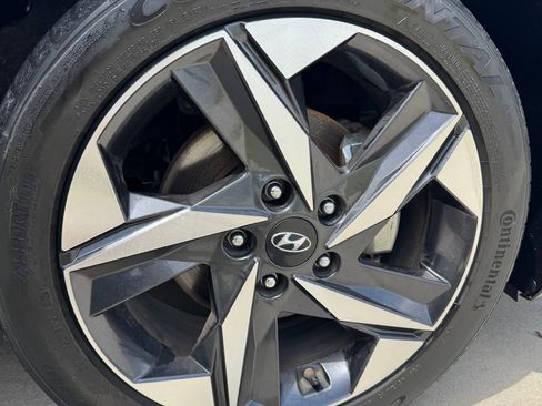 Used 2023 Hyundai Elantra SEL w/ Convenience Package FWD image 13