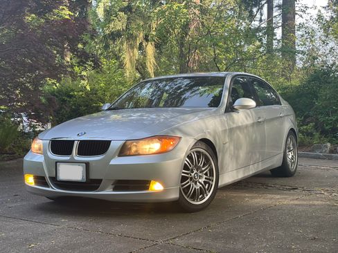 Used 2007 BMW 328i Sedan image 1