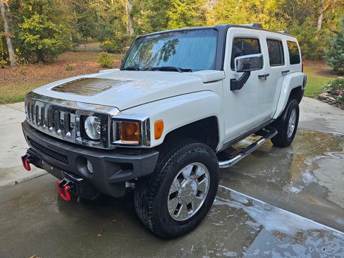 Used 2008 HUMMER H3 Alpha image 1