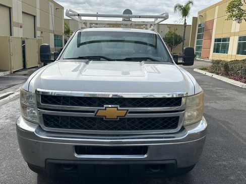 Used 2013 Chevrolet Silverado 2500 W/T image 2