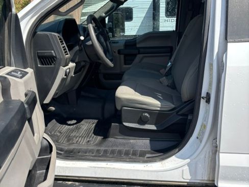 Used 2018 Ford F350 XL w/ Power Equipment Group AWD/4WD image 12