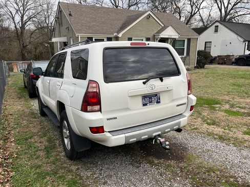 Used 2004 Toyota 4Runner Sport image 8