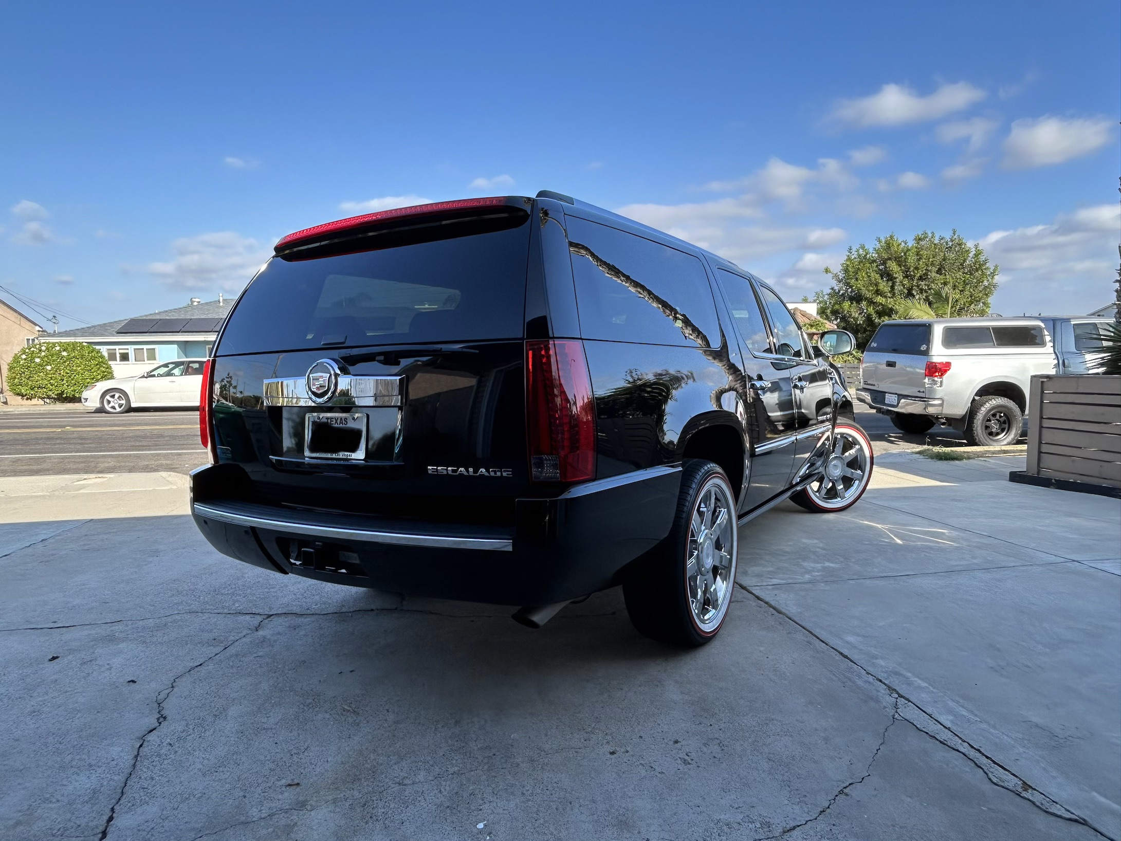 Used 2008 Cadillac Escalade ESV 2WD image 5