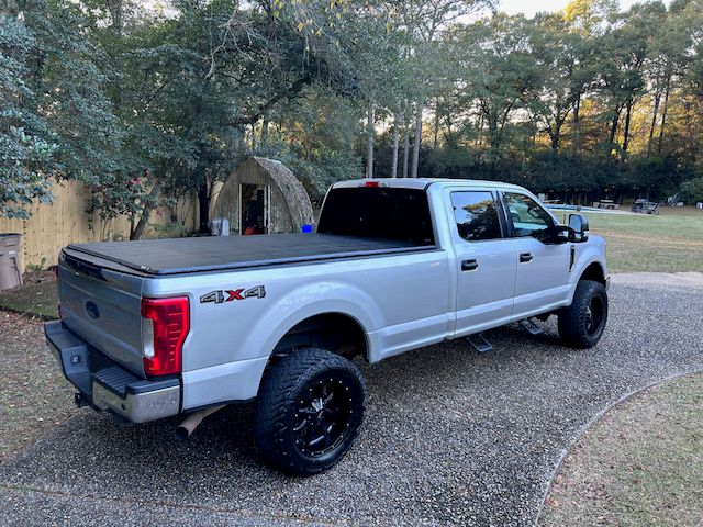 Used 2019 Ford F250 XLT w/ XLT Value Package AWD/4WD image 6