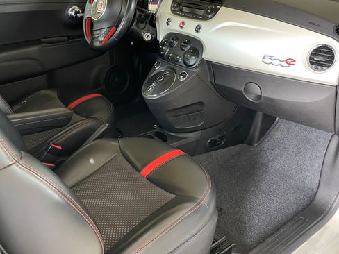 Used 2013 FIAT 500 e w/ Esport Pkg image 2