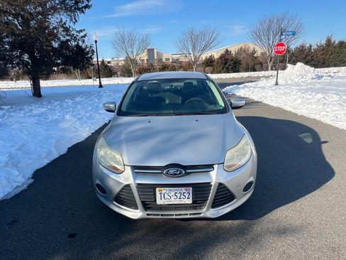 Used 2013 Ford Focus SE image 1