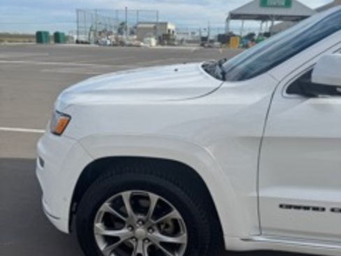 Used 2019 Jeep Grand Cherokee Summit w/ Platinum Series Group AWD/4WD image 17