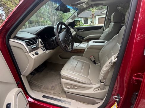 Used 2015 GMC Yukon Denali w/ Premium Package image 6