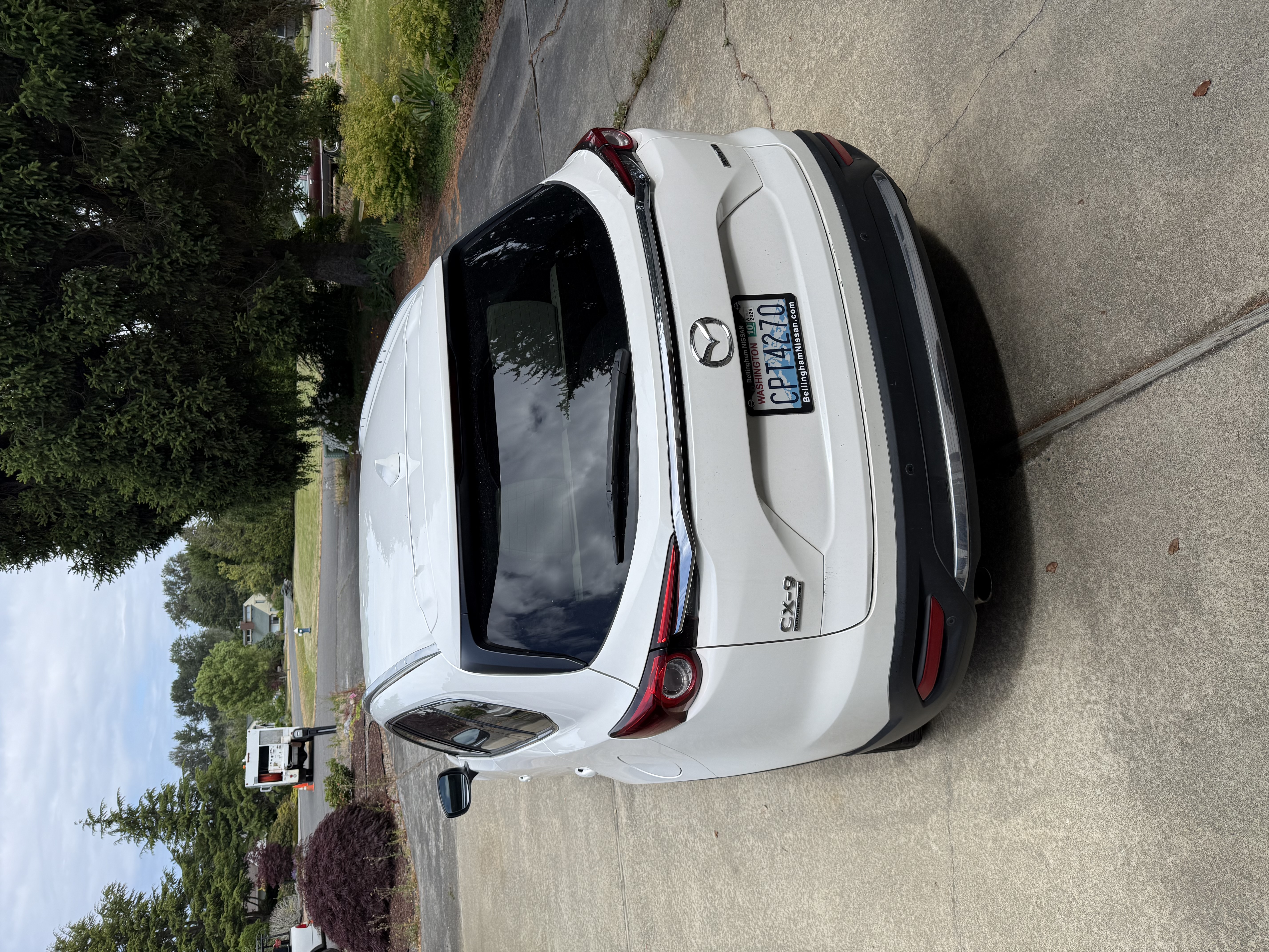 Used 2023 MAZDA CX-9 Signature AWD/4WD image 2