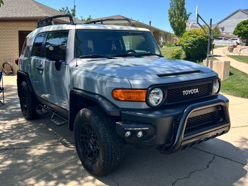 Used 2014 Toyota FJ Cruiser 4WD image 4