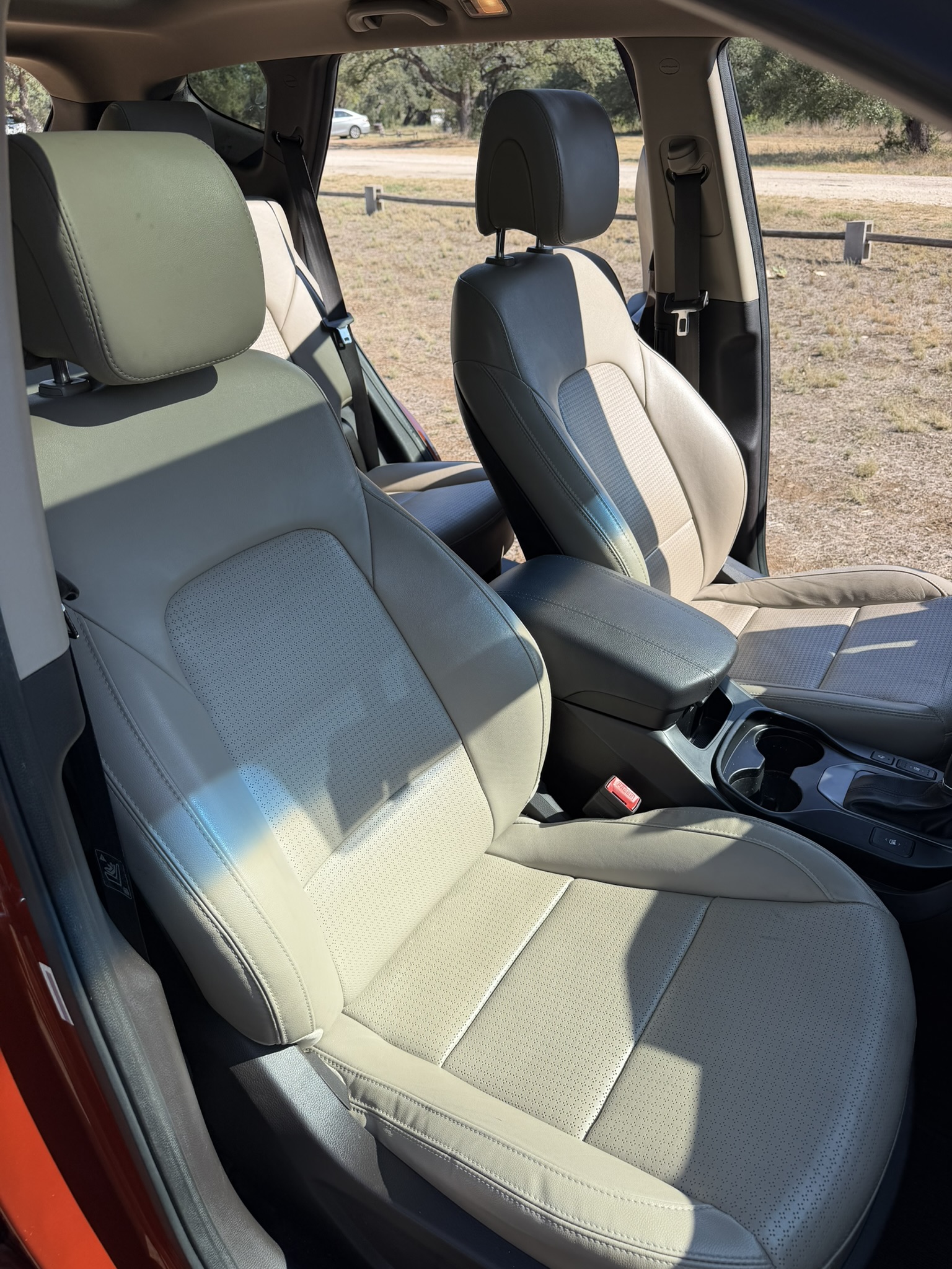 Used 2015 Hyundai Santa Fe Sport w/ Option Group 04 FWD image 18