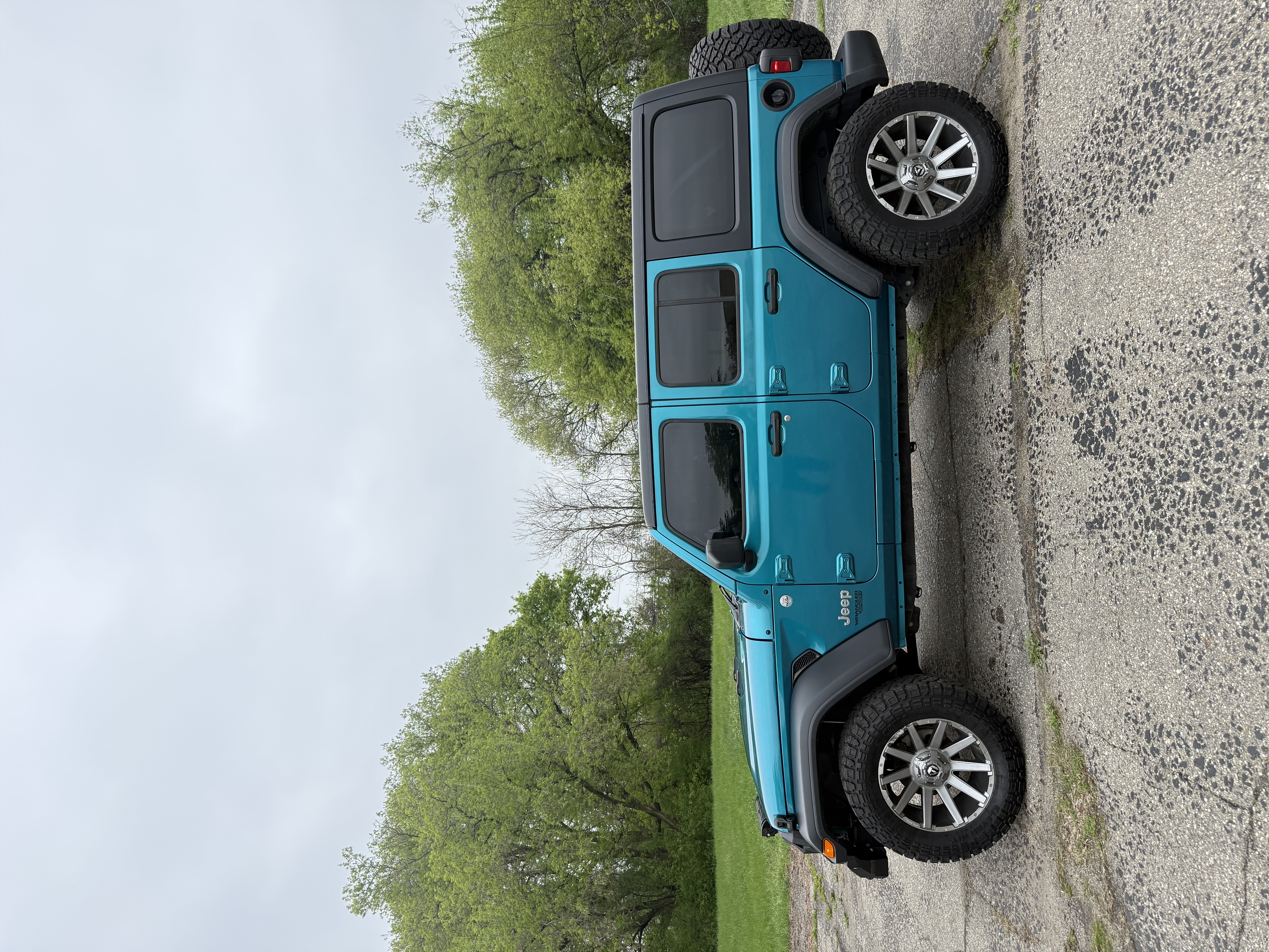 Used 2020 Jeep Wrangler Unlimited Sport S AWD/4WD image 2