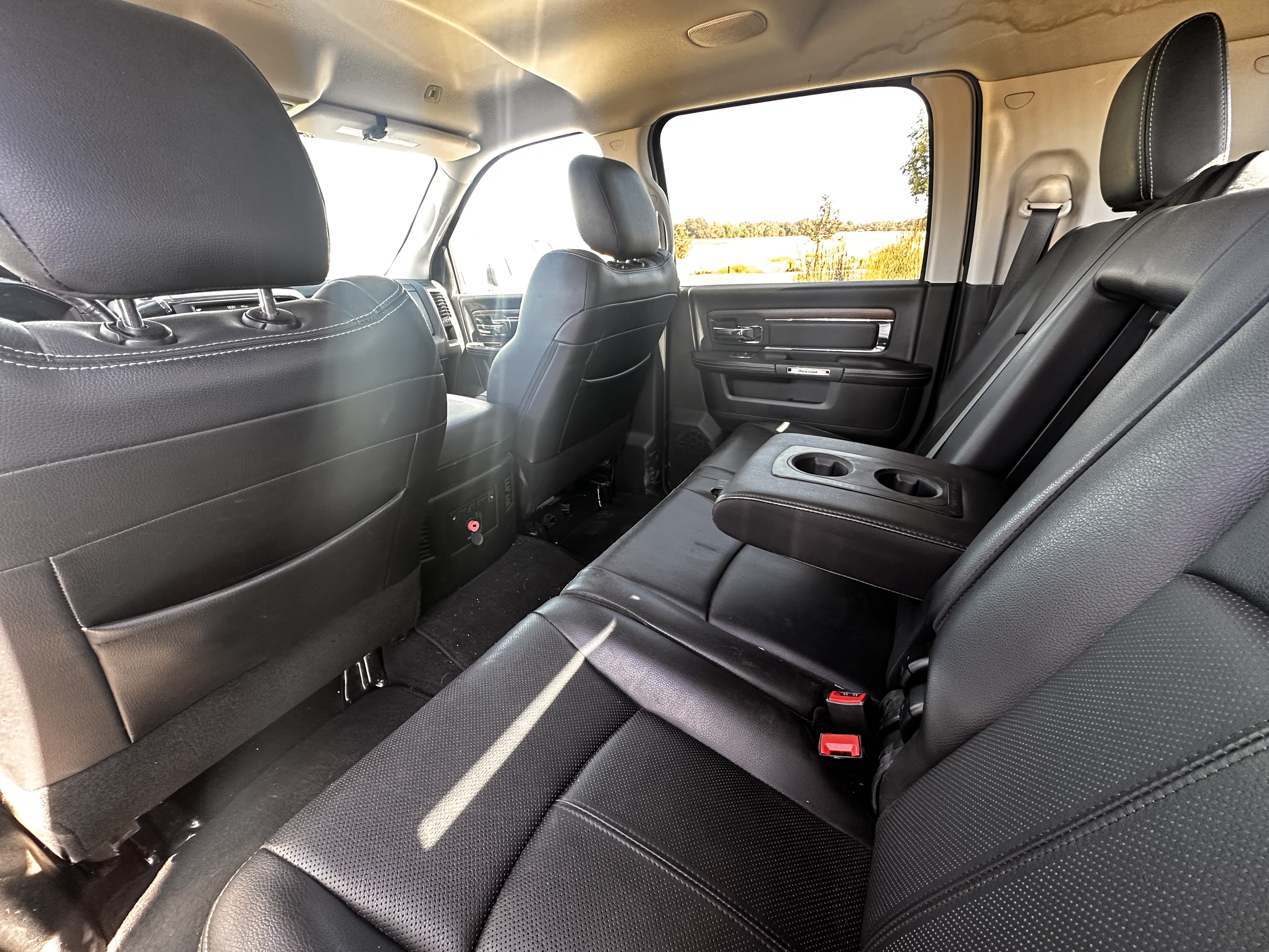 Used 2018 RAM 3500 Laramie AWD/4WD image 6
