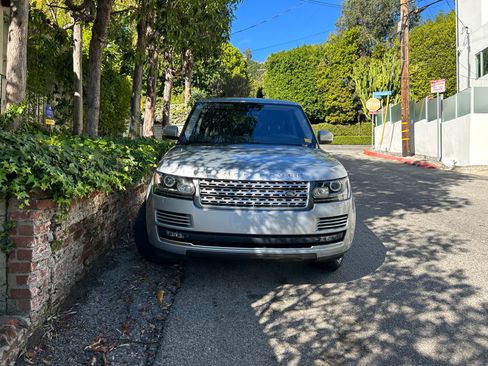 Used 2015 Land Rover Range Rover HSE image 15