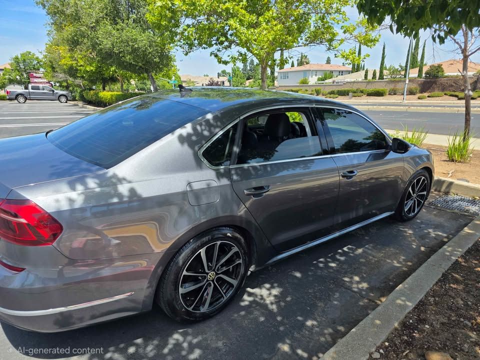 Used 2018 Volkswagen Passat 2.0T SE FWD image 5