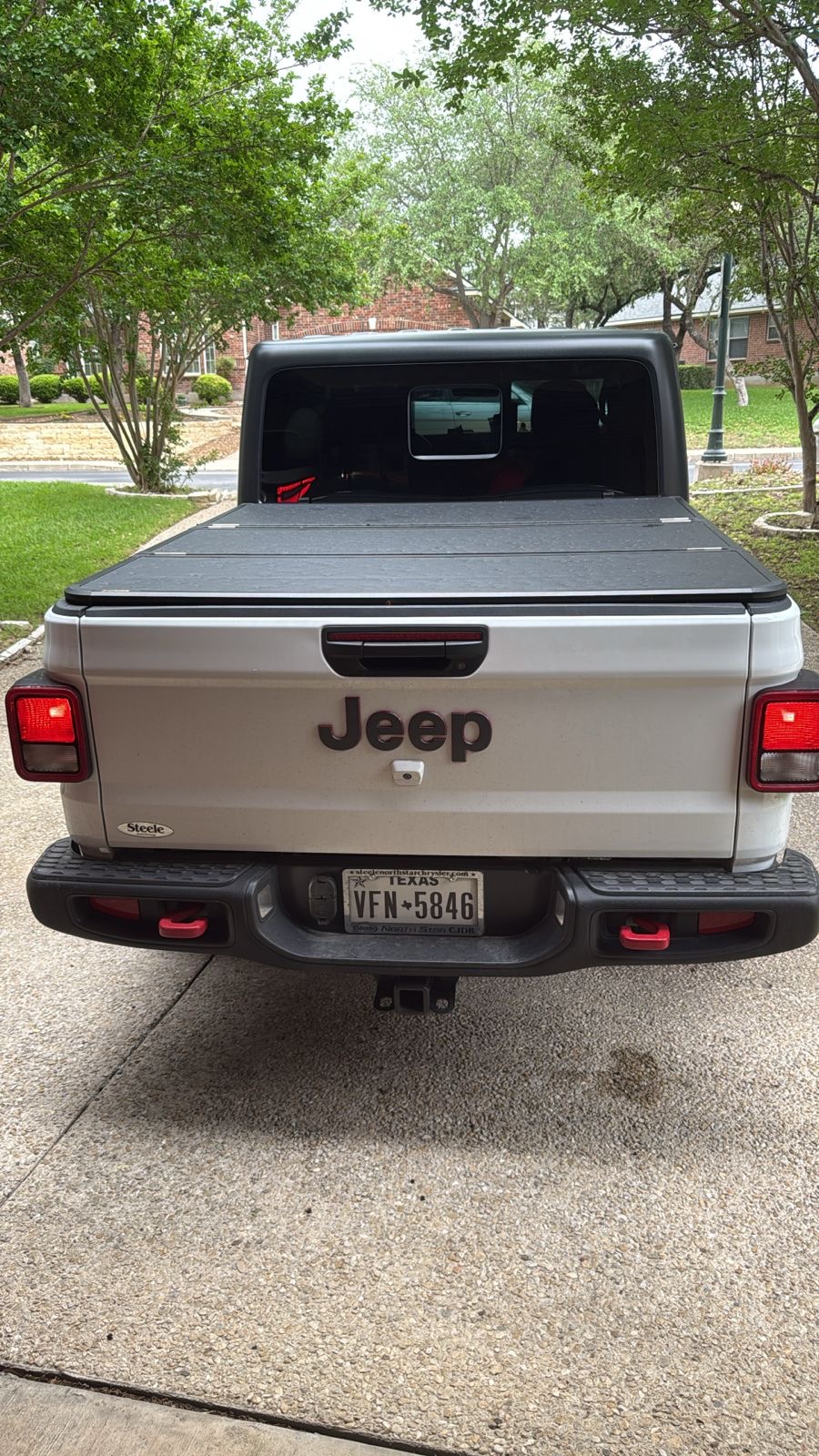 Used 2023 Jeep Gladiator Rubicon w/ Trailer Tow Package AWD/4WD image 5