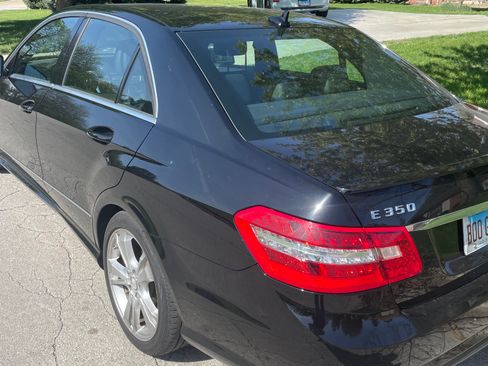 Used 2012 Mercedes-Benz E 350 4MATIC Sedan image 5