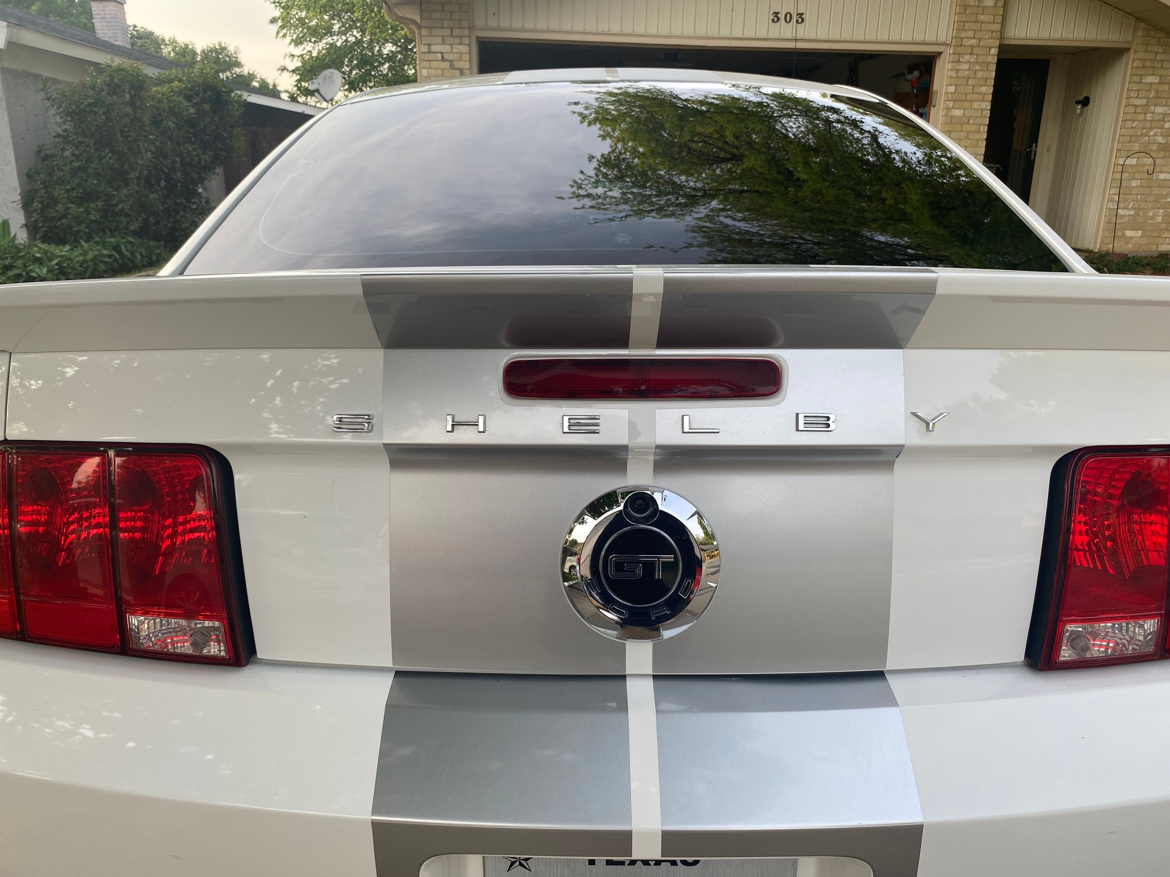 Used 2007 Ford Mustang GT RWD image 2