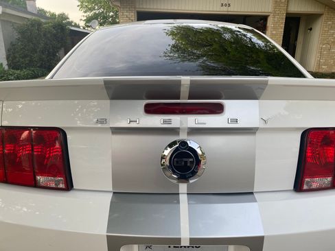 Used 2007 Ford Mustang GT RWD image 2