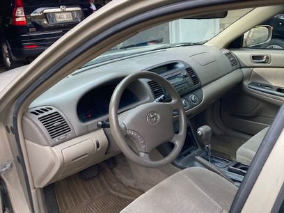 Used 2005 Toyota Camry LE