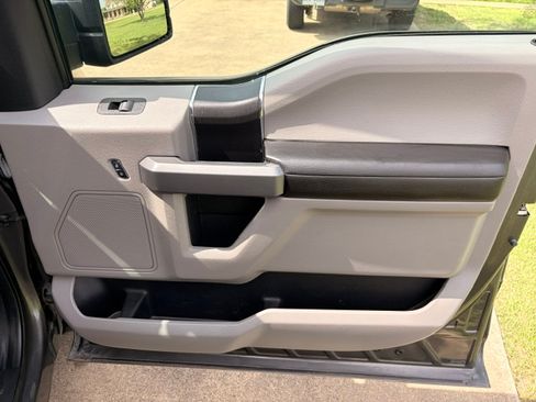 Used 2018 Ford F150 XLT RWD image 16