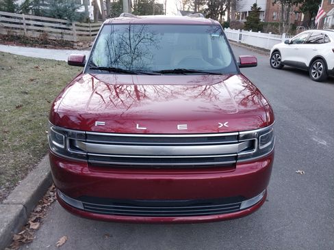 Used 2019 Ford Flex Limited w/ Equipment Group 301A image 2