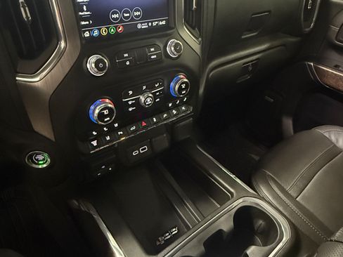 Used 2023 GMC Sierra 3500 Denali w/ Denali Ultimate Package image 14