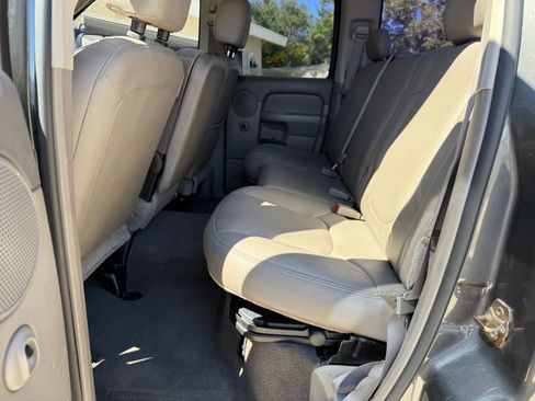 Used 2004 Dodge Ram 2500 Truck SLT w/ Sport Appearance Group image 9