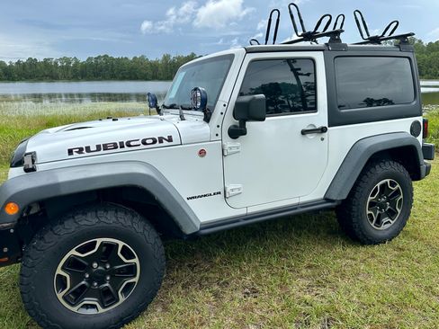 Used 2014 Jeep Wrangler Rubicon image 2