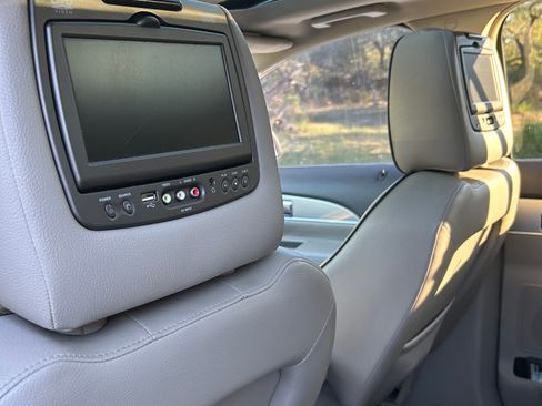 Used 2013 Lincoln MKX AWD image 6