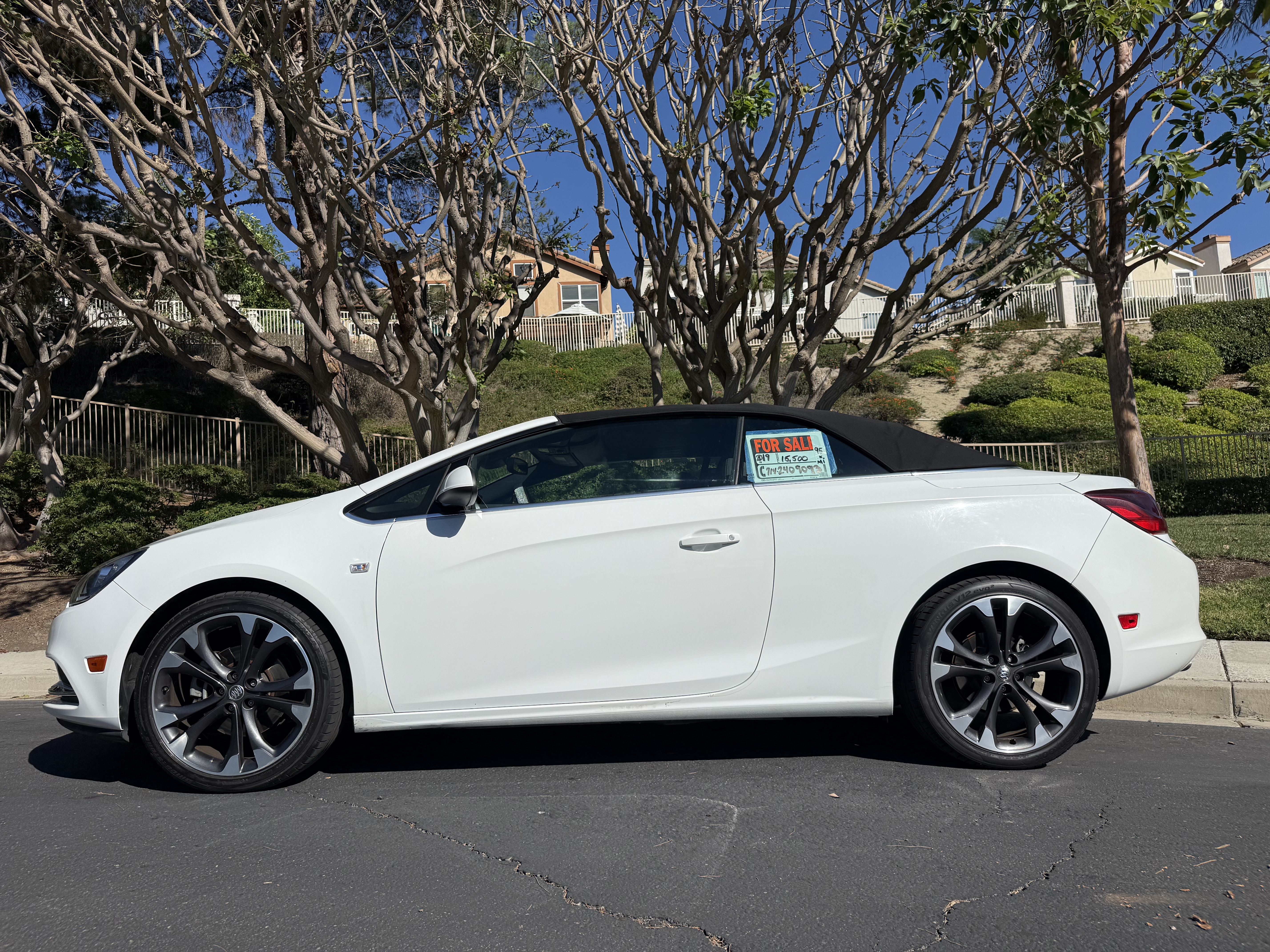 Used 2019 Buick Cascada Premium FWD image 2