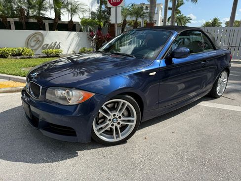Used 2011 BMW 135i Convertible image 6