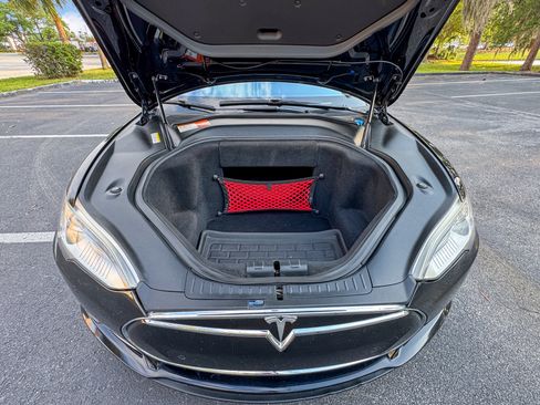 Used 2014 Tesla Model S P85 image 15