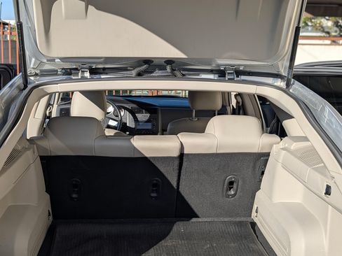 Used 2005 Dodge Magnum R/T w/ Convenience Group II image 9