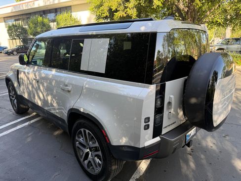 Used 2026 Land Rover Defender 110 S image 10