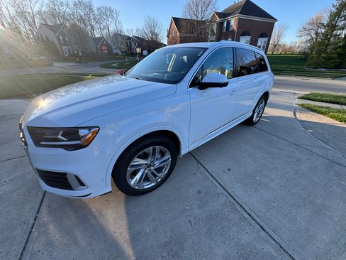 Used 2022 Audi Q7 3.0T Premium Plus image 2