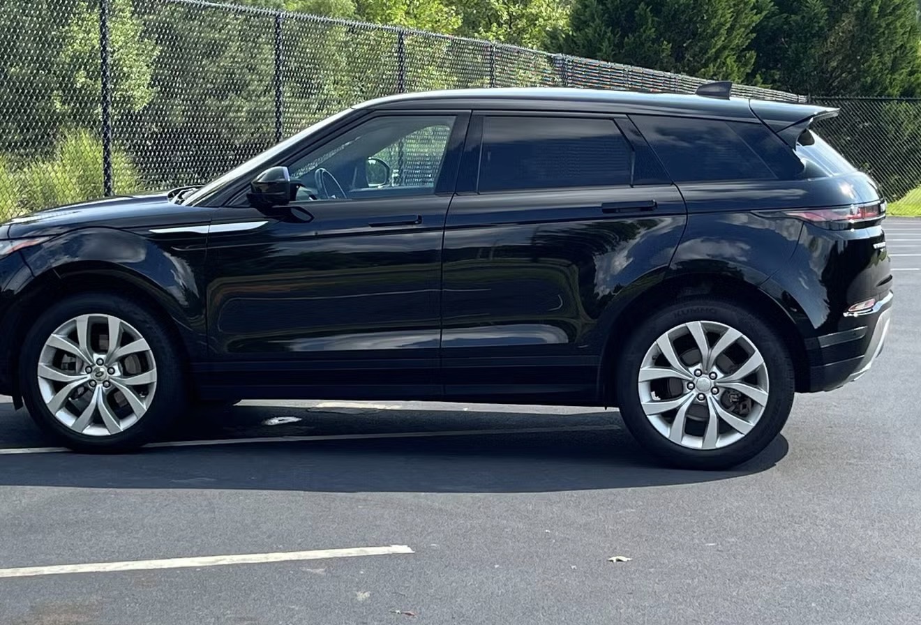 Used 2020 Land Rover Range Rover Evoque SE AWD/4WD image 9