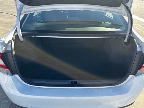 Used 2018 Subaru Impreza 2.0i Sport image 14