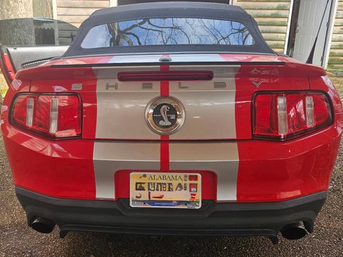 Used 2010 Ford Mustang Shelby GT500 RWD image 2