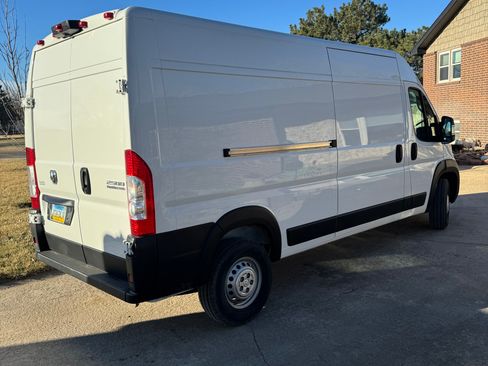 Used 2024 RAM ProMaster 2500 w/ Safety Group image 4