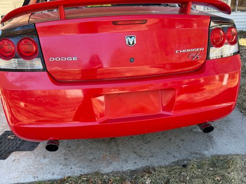 Used 2010 Dodge Charger R/T image 4