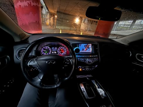 Used 2014 INFINITI QX60 AWD w/ Premium Plus Package image 8