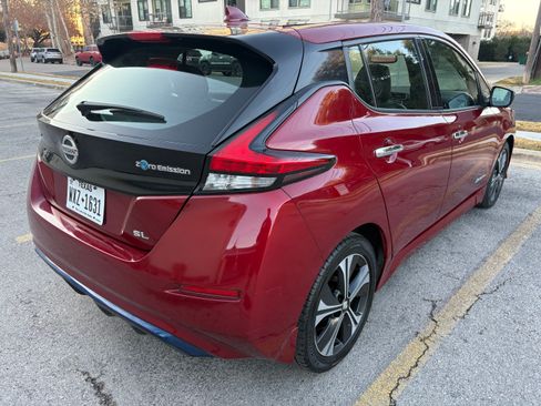 Used 2019 Nissan Leaf SL w/ SL Technology Package image 6