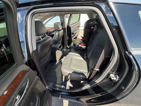 Used 2014 Cadillac SRX Luxury FWD image 10
