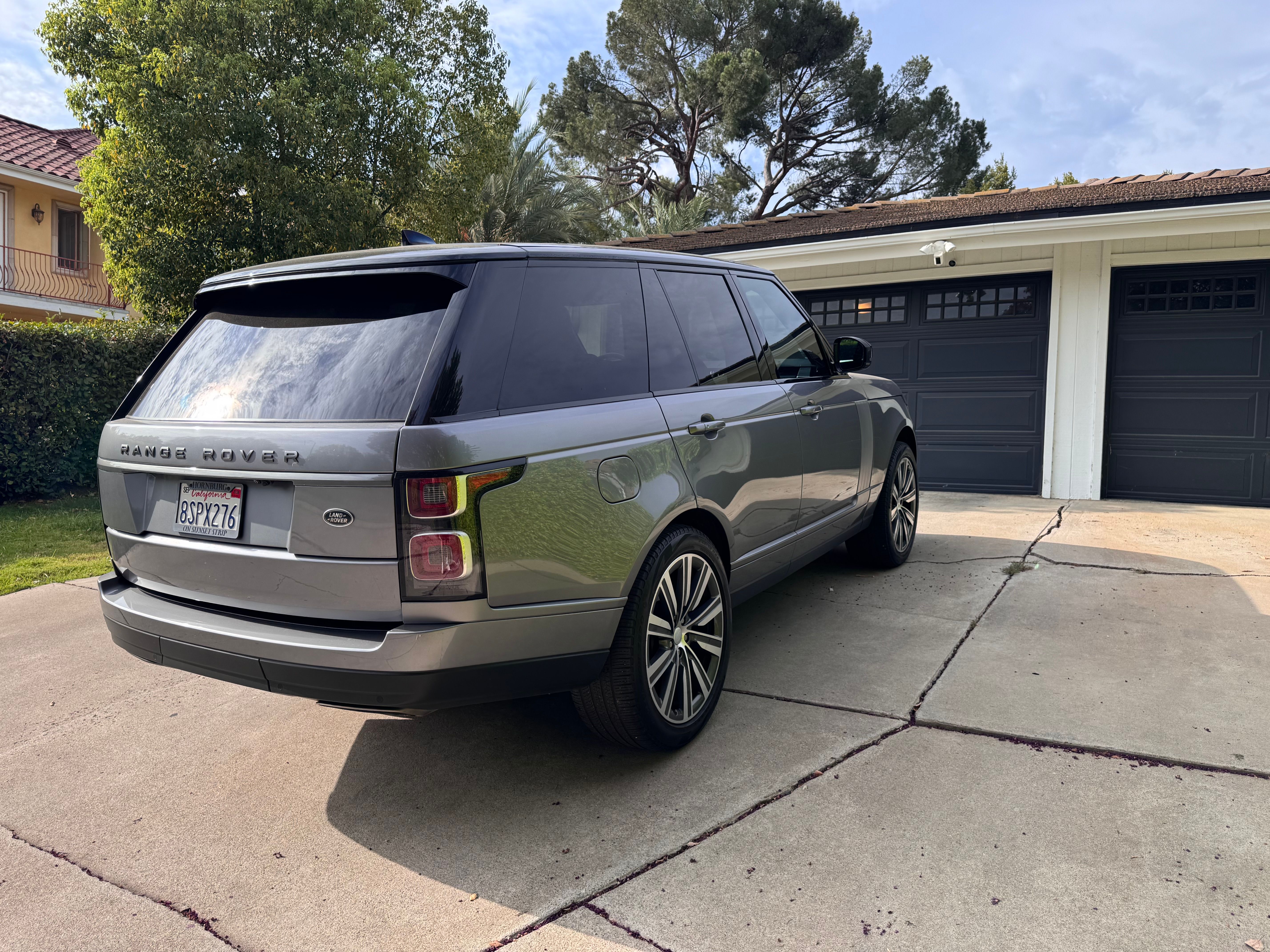Used 2020 Land Rover Range Rover AWD/4WD image 4