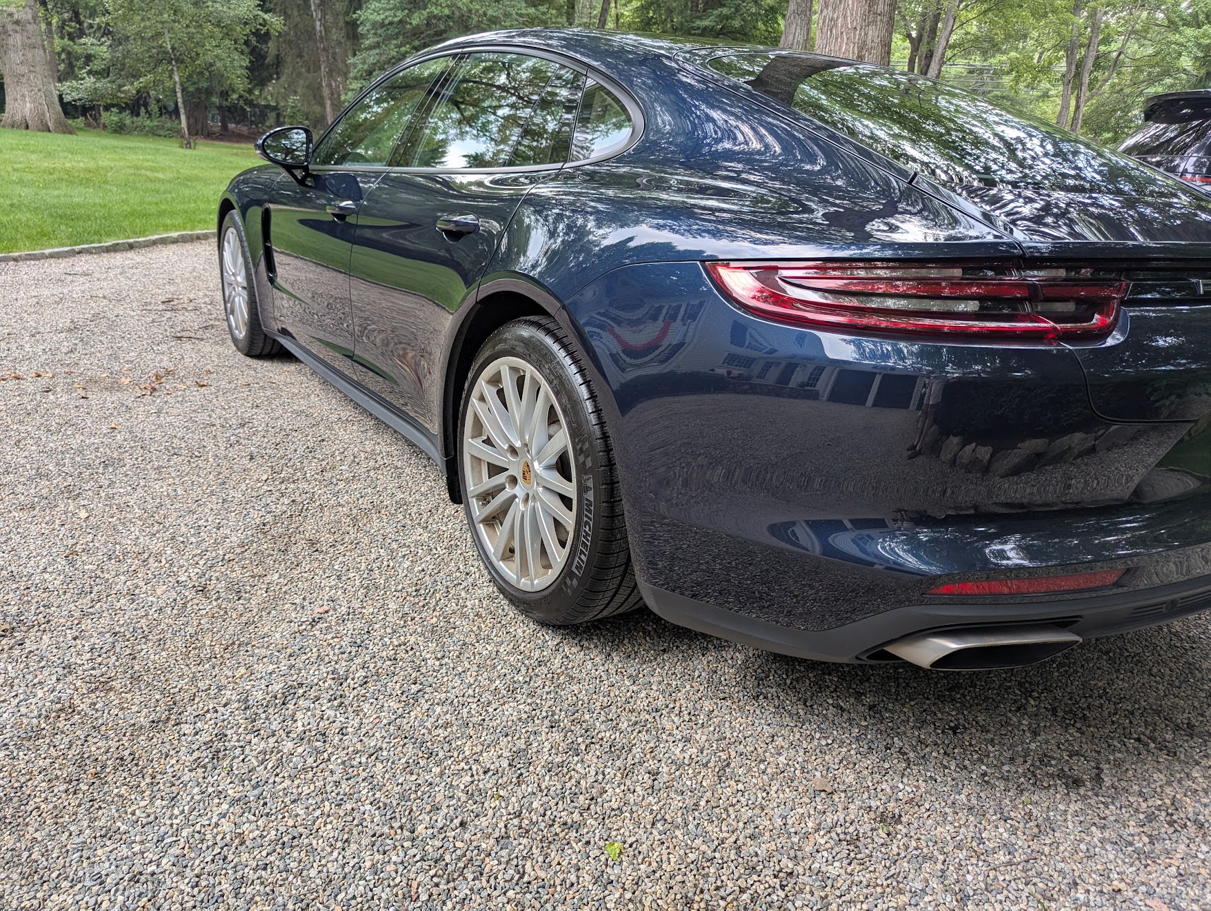 Used 2020 Porsche Panamera AWD/4WD image 15